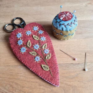 Embroidery Felt Scissors Pouch & Mini Pincushion Kit - Corinne Lapierre - Intermediate