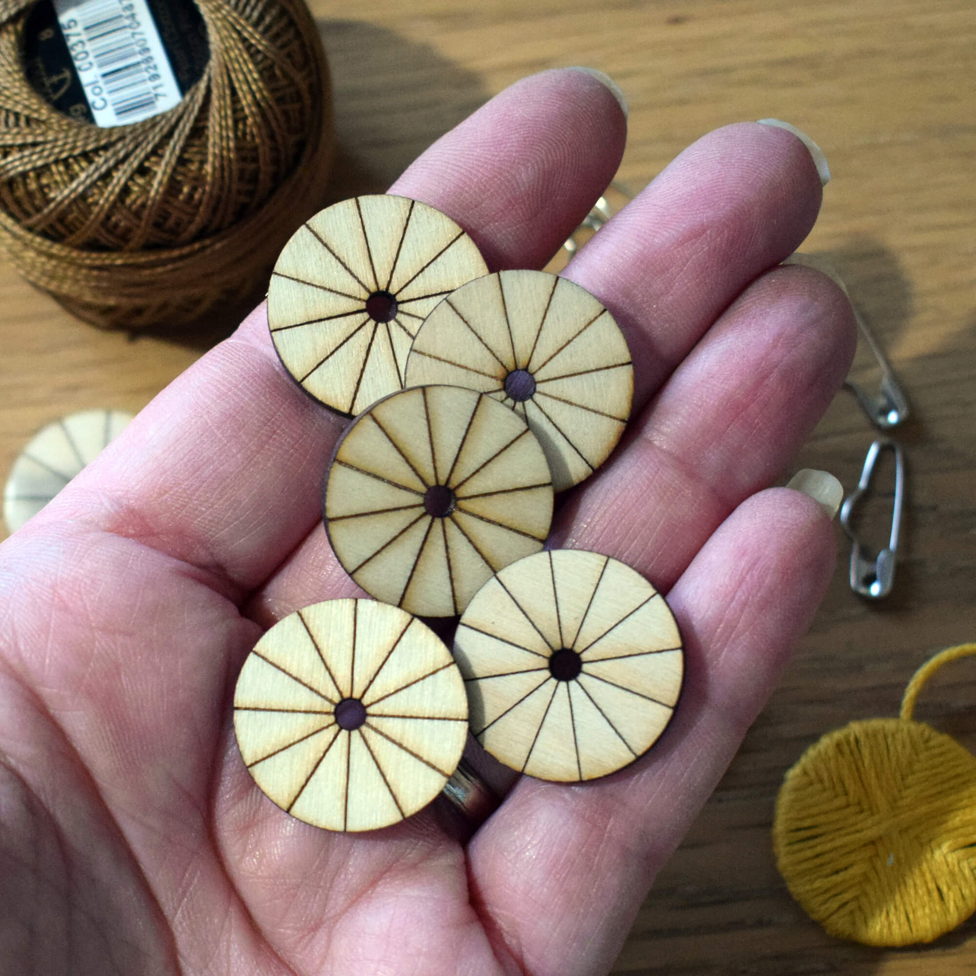 Button Mould Discs - Birch Plywood - Pack of 20 - 4 Sizes with Guide Lines - Image 3