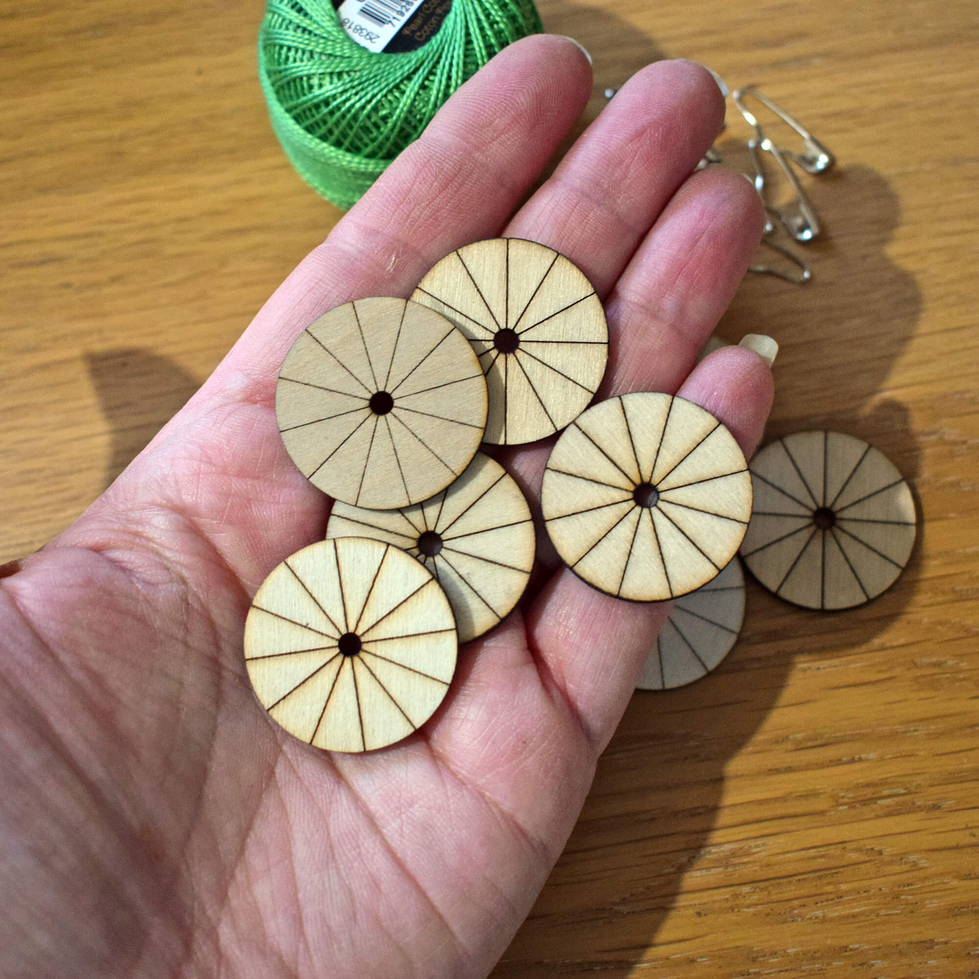 Button Mould Discs - Birch Plywood - Pack of 20 - 4 Sizes with Guide Lines - Image 4