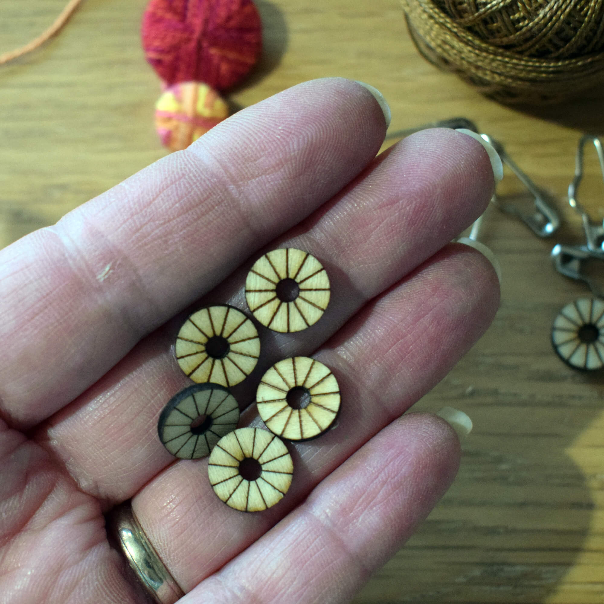 Button Mould Discs - Birch Plywood - Pack of 20 - 4 Sizes with Guide Lines - Image 5