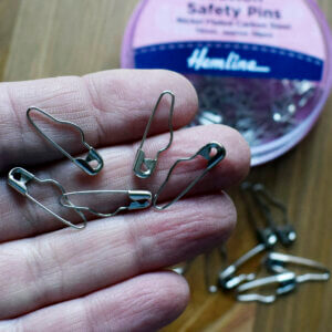 Button Safety Pins - 50 pcs in Storage Box - Nickel Plated Steel