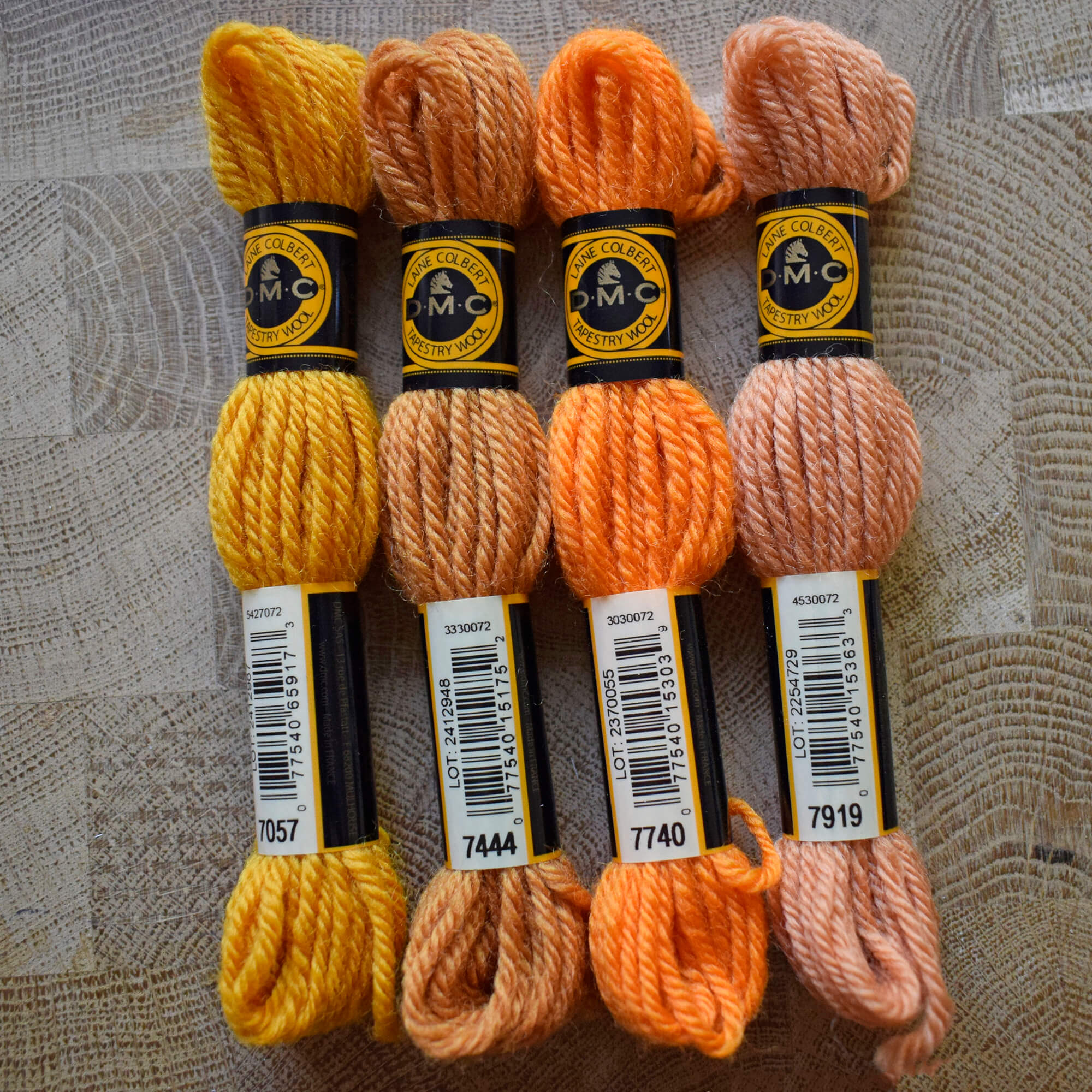 DMC Tapestry Wool (Laine Colbert) - 100% Virgin Wool - 8m Skein - Image 4