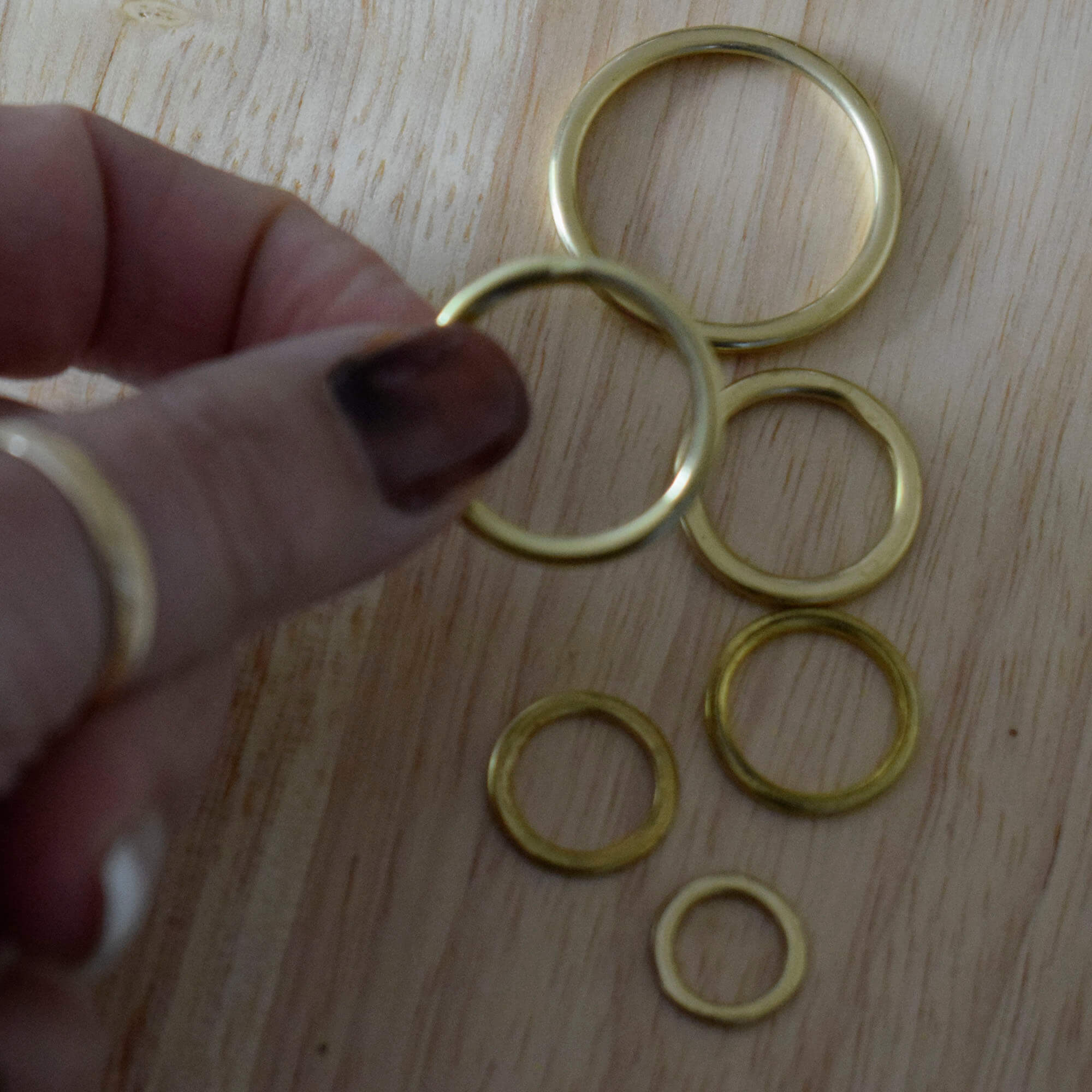 Brass Rings - Assorted Sizes Pack of 8 - For Dorset Buttons & Sewing Crafts - Image 5