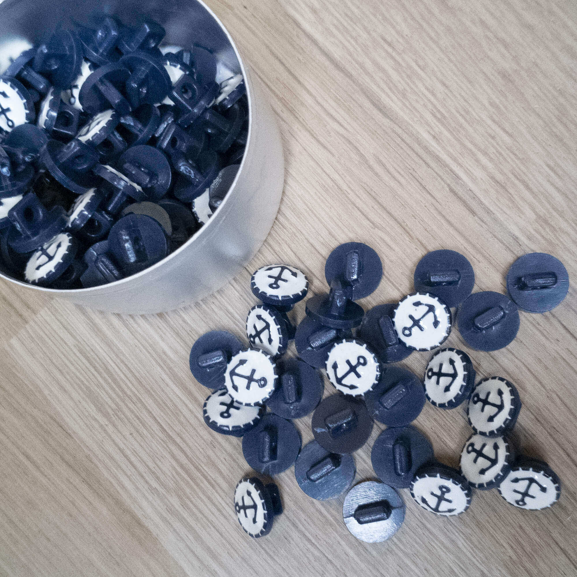 Buttons - Anchor Pattern Navy & Cream - Pack of 5 - 10mm Plastic Shank - Image 5