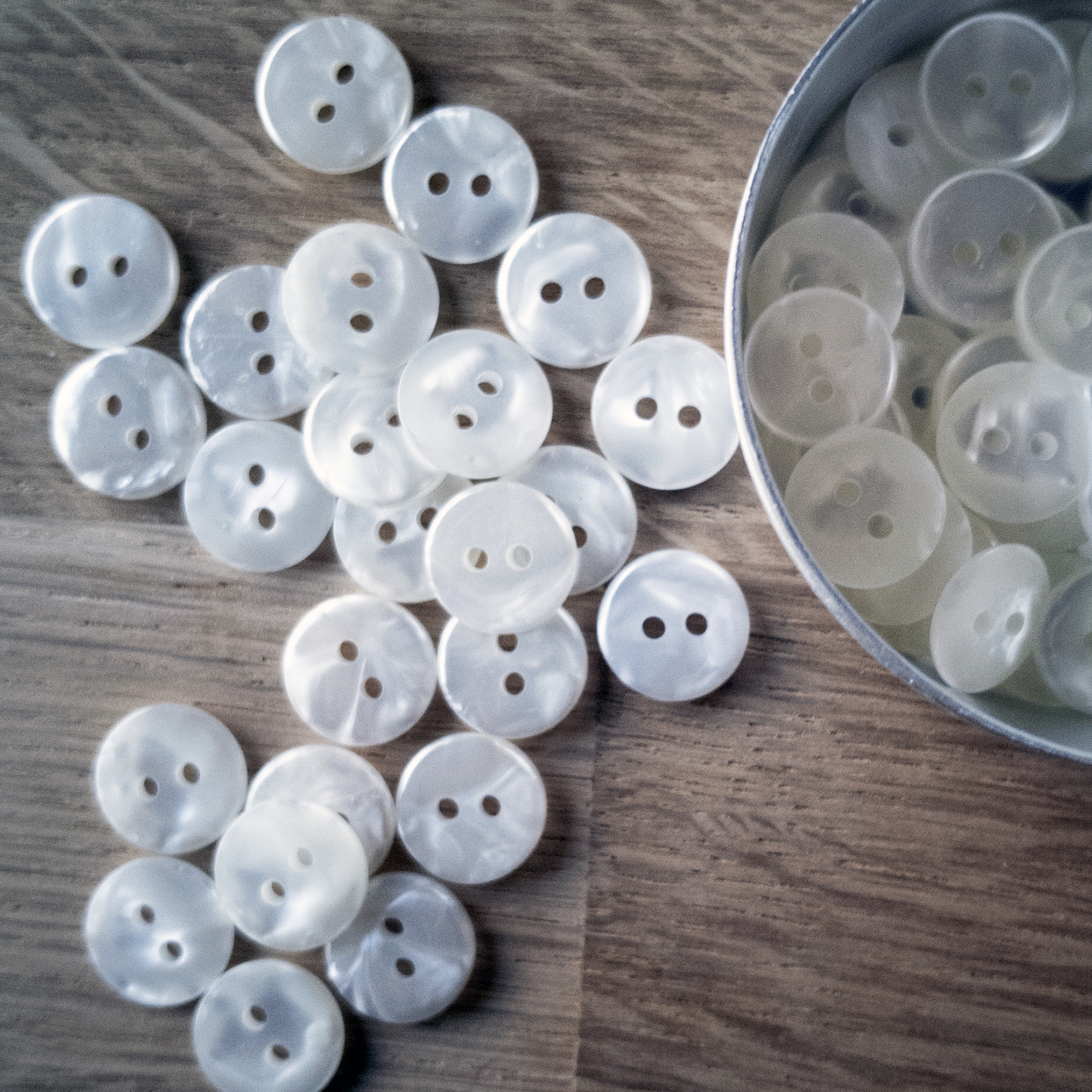 White Vintage Buttons with Mother of Pearl Effect – 11 mm – 2-Hole Flat – Pack of 10 - Image 5