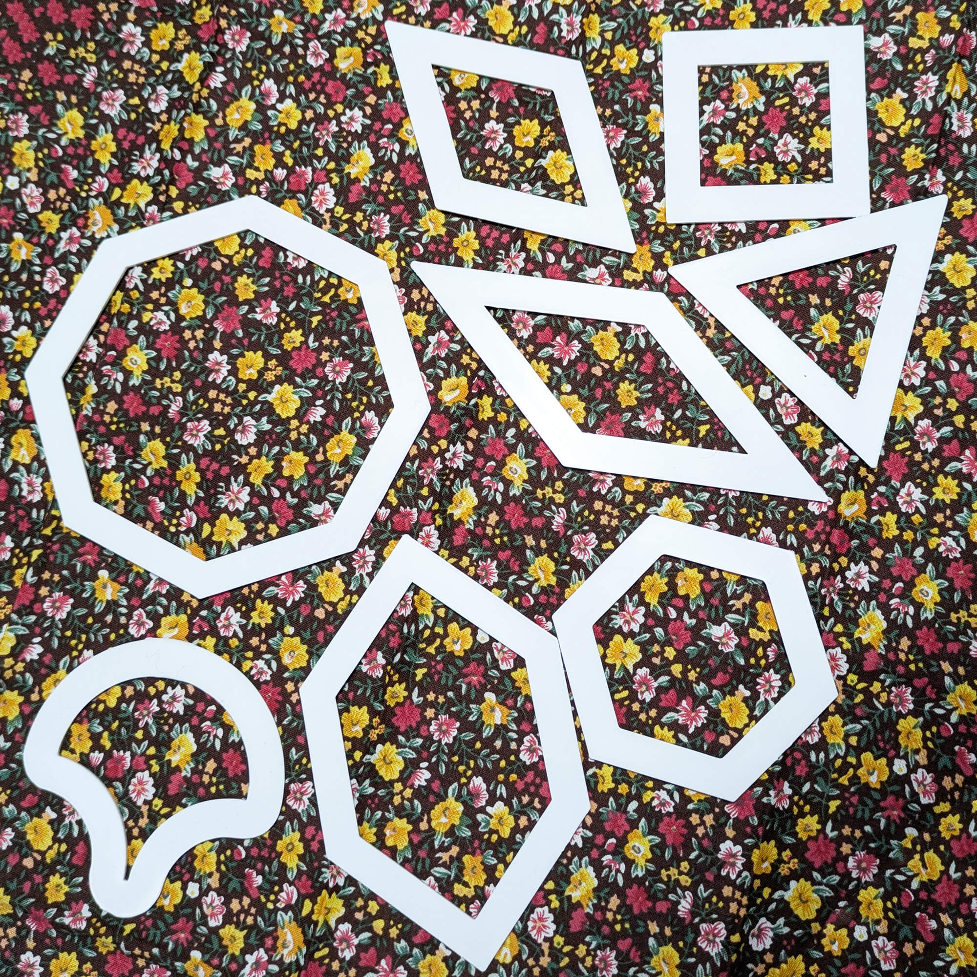 Patchwork Templates – Set of 8 Plastic Shapes – Quilting, Appliqué & Crafts