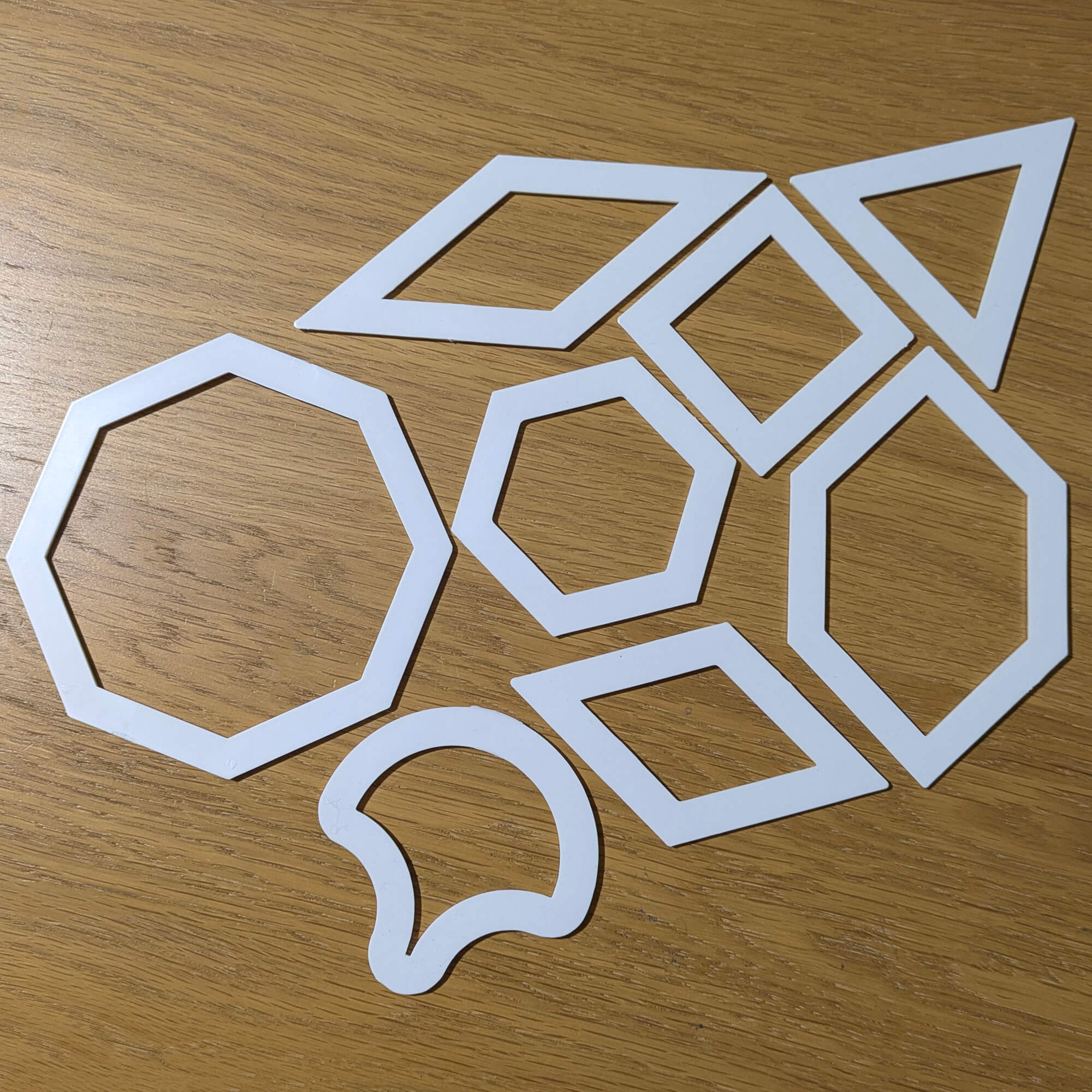 Patchwork Templates – Set of 8 Plastic Shapes – Quilting, Appliqué & Crafts - Image 6