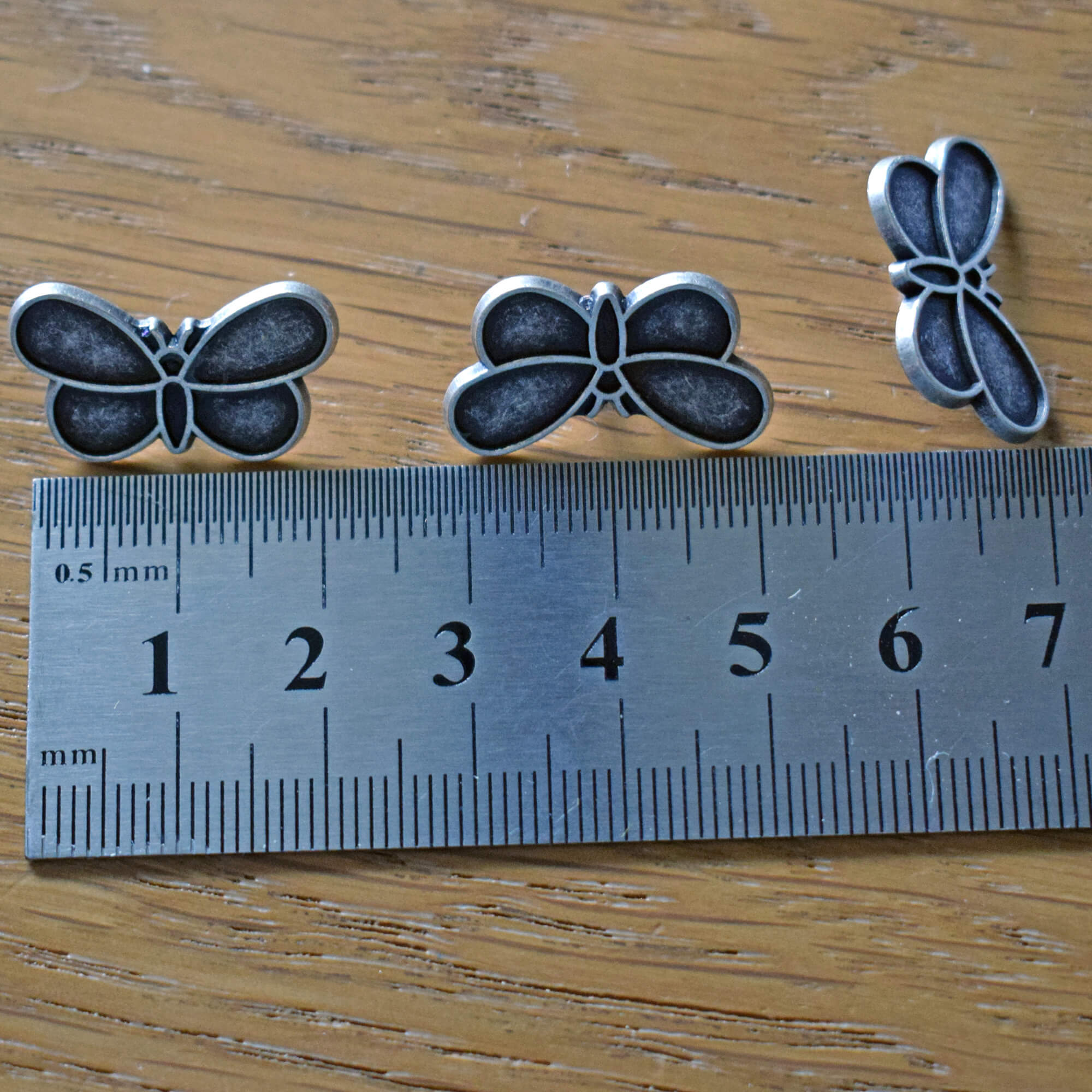 Butterfly Metal Buttons – Antique Silver – Set of 3 – 22 mm – Shank Style - Image 2