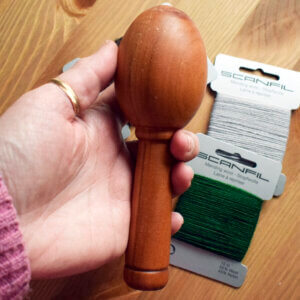 Darning Egg with Handle | Handmade from Recycled Hardwood (Oak, Beech or Teak) | Hand-Turned