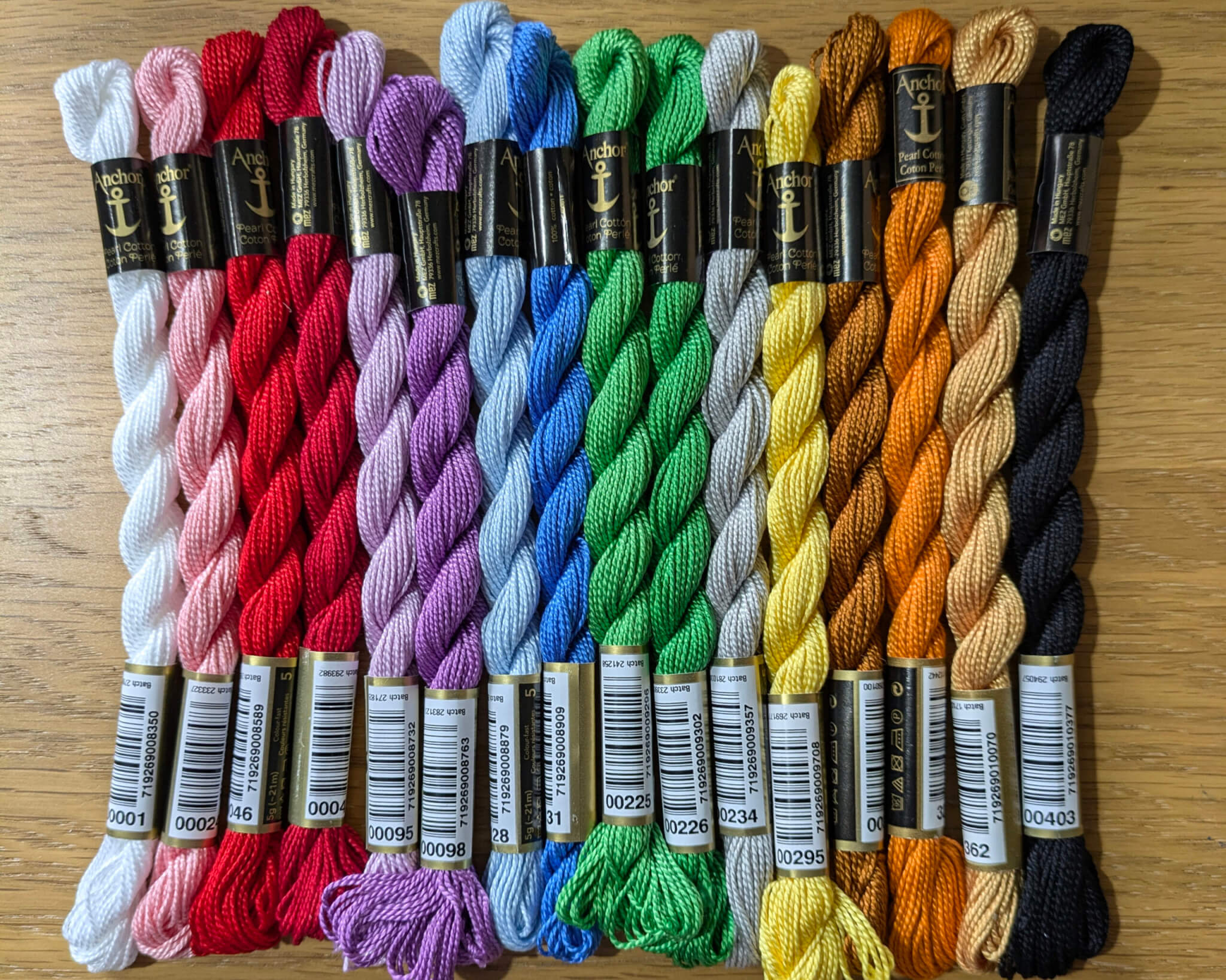 Anchor Pearl Cotton Size 5 – Solid Colours – 21m 5g Twisted Skein