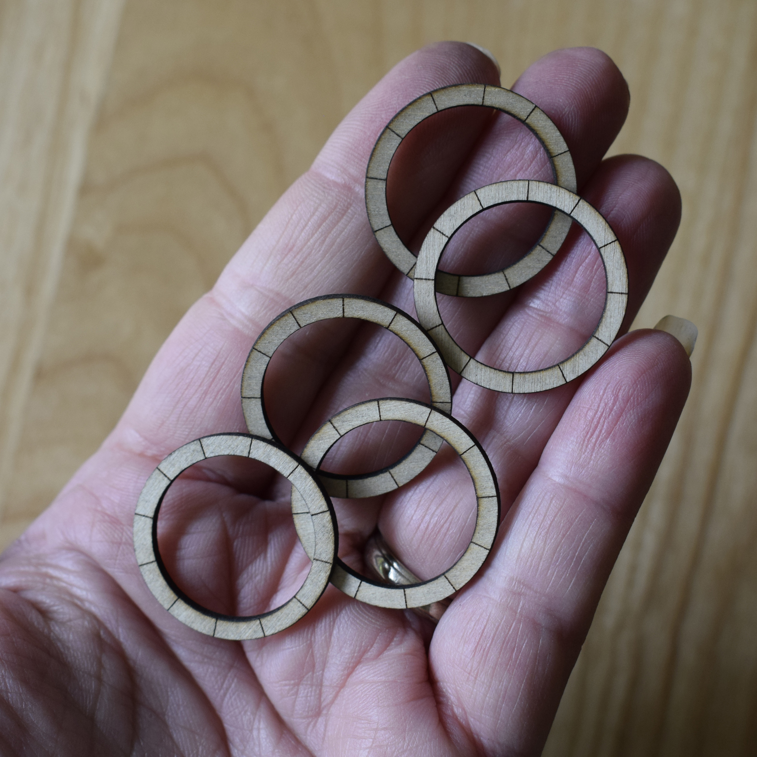 Wooden Rings Flat with Guide Lines Pack of 10 - Choice of 6 Sizes - 2mm - Image 9