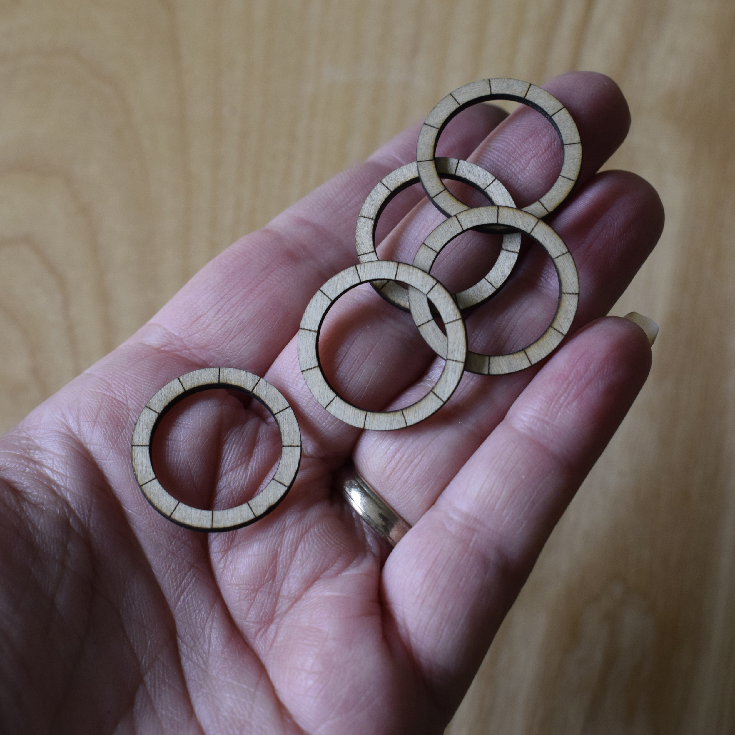Wooden Rings Flat with Guide Lines Pack of 10 - Choice of 6 Sizes - 2mm - Image 7