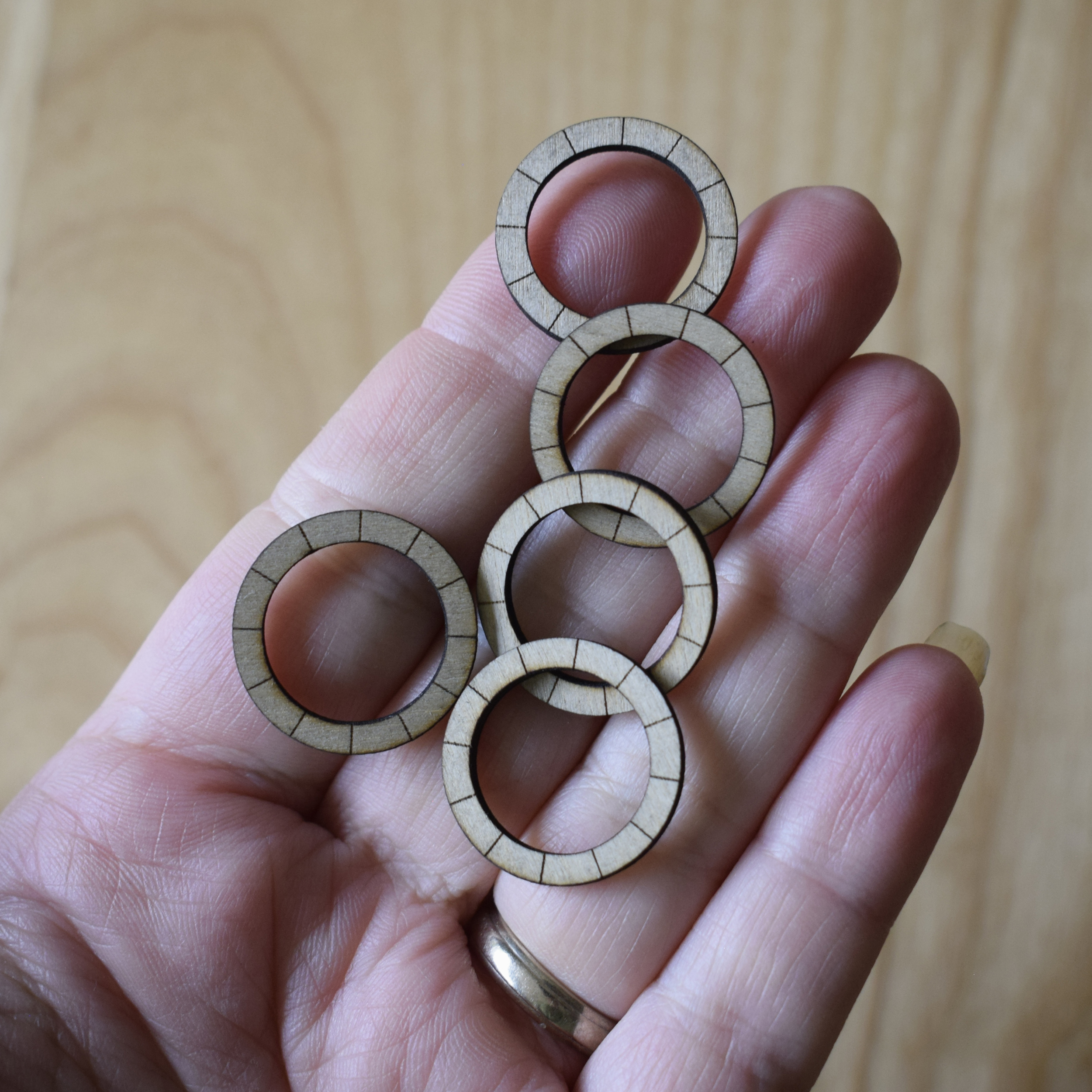 Wooden Rings Flat with Guide Lines Pack of 10 - Choice of 6 Sizes - 2mm - Image 5