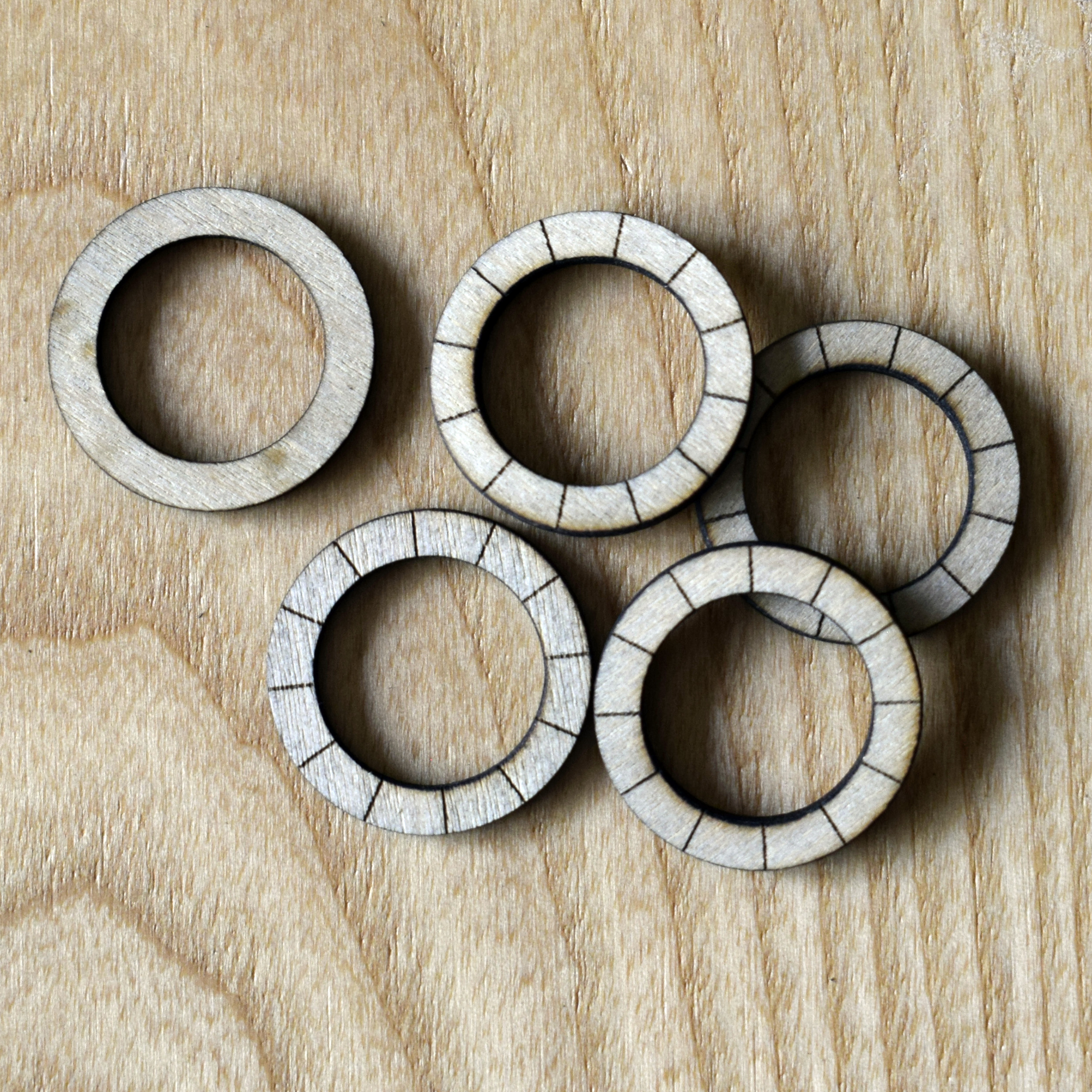 Wooden Rings Flat with Guide Lines Pack of 10 - Choice of 6 Sizes - 2mm - Image 2