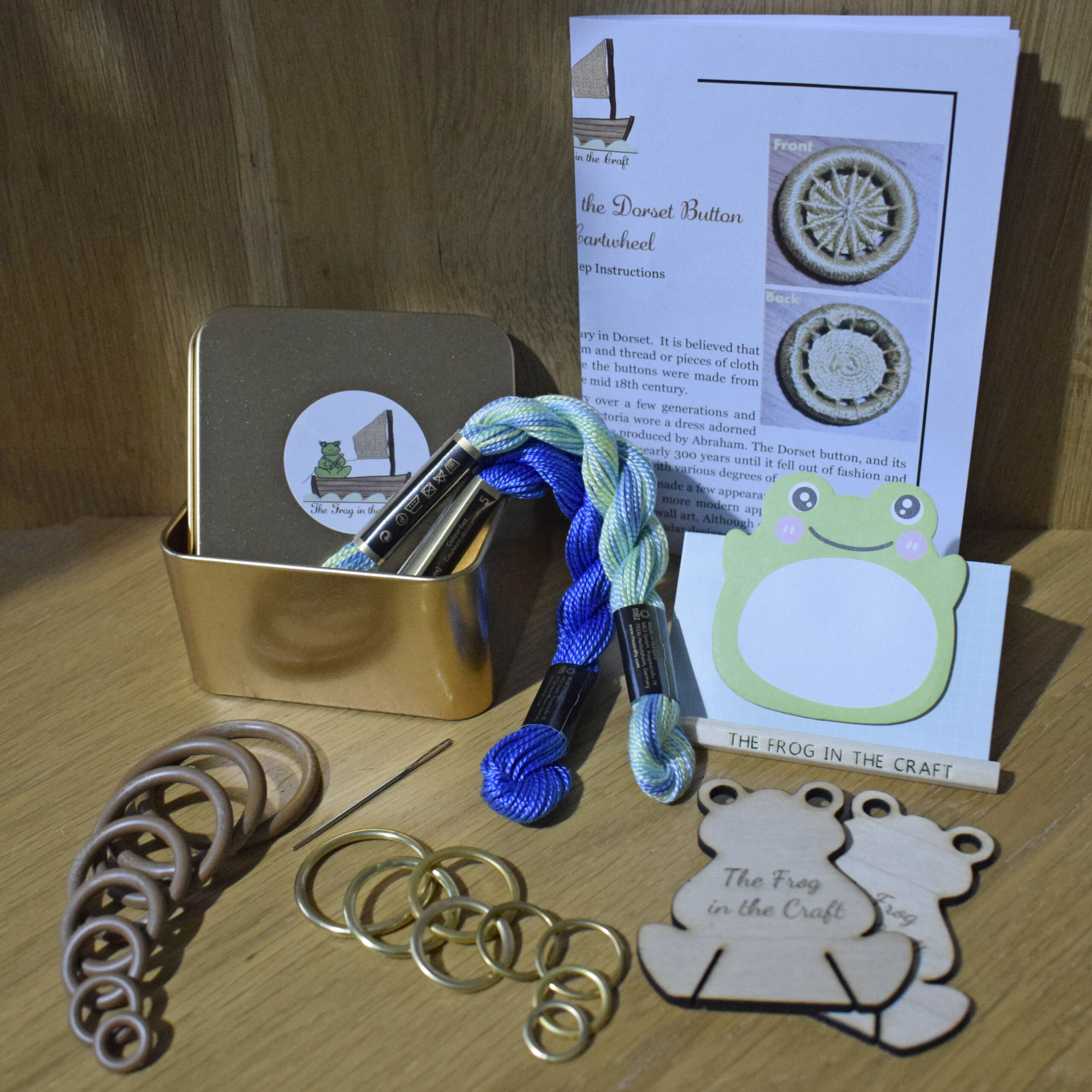 Cartwheel Dorset Button Crafting Kit in a Tin – 10 Colour Combos + Christmas Edition - Image 3