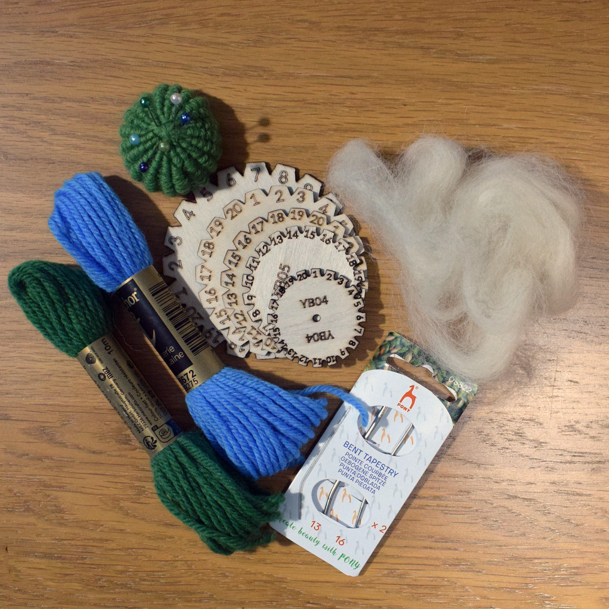 Yorkshire Button Crafting Kit in a Tin – Make a Mini Pincushion – Choice of 10 Colour Combinations in Tapestry Wool - Image 6