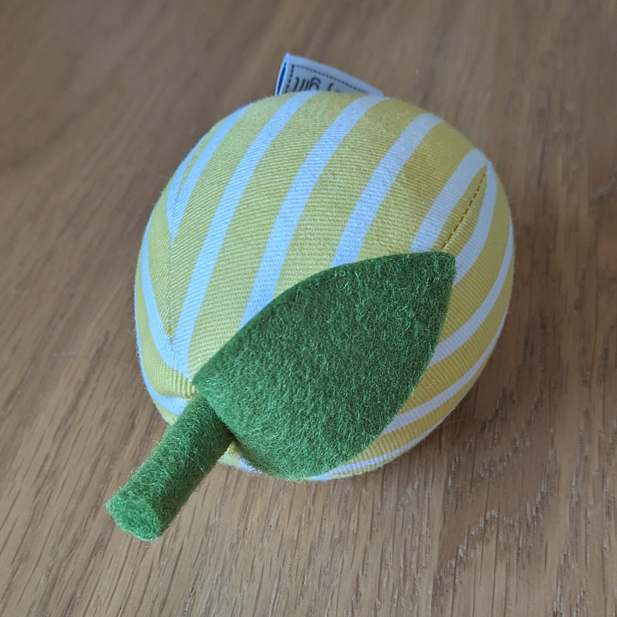Lemon Pincushion – Yellow and White Striped Cotton Fabric – 12 cm - Image 4