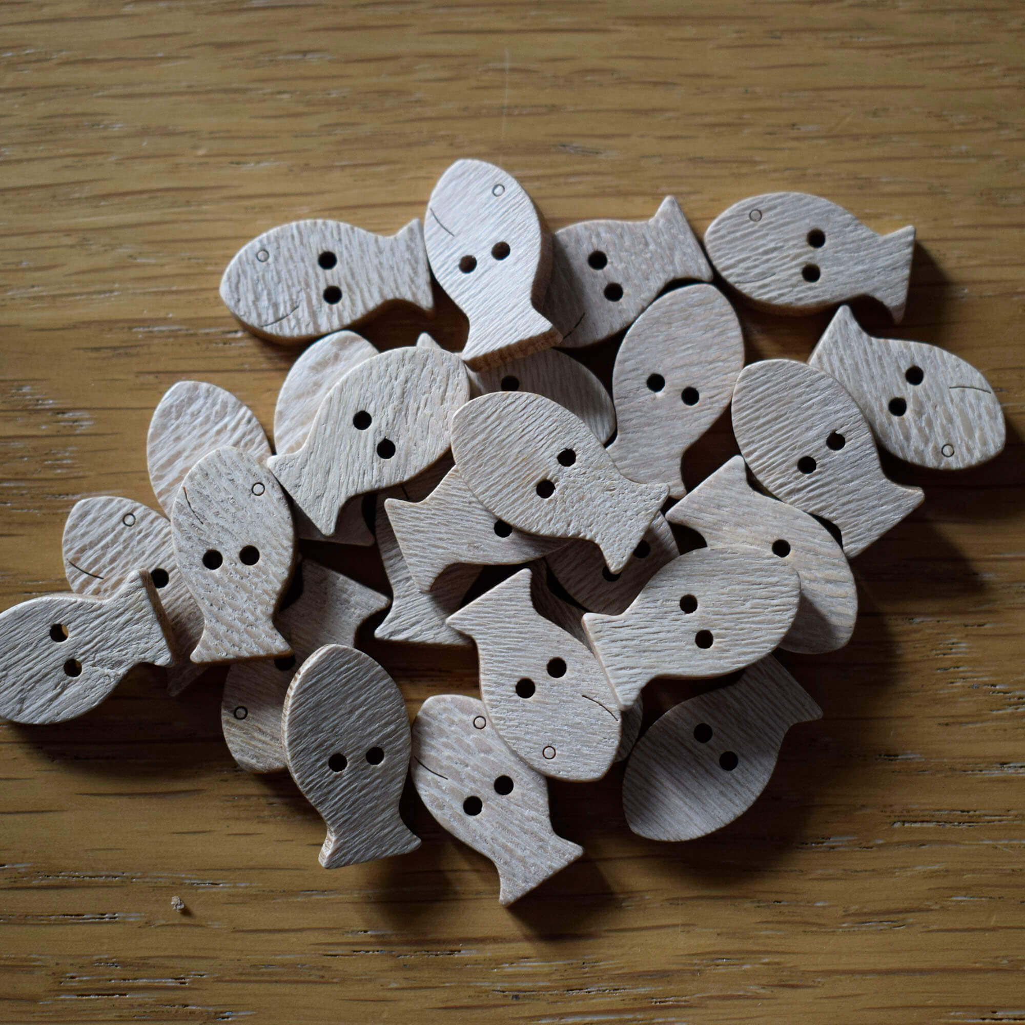 Wooden Fish Buttons – Set of 5 – 20×12mm Natural 2-Hole Buttons - Image 4