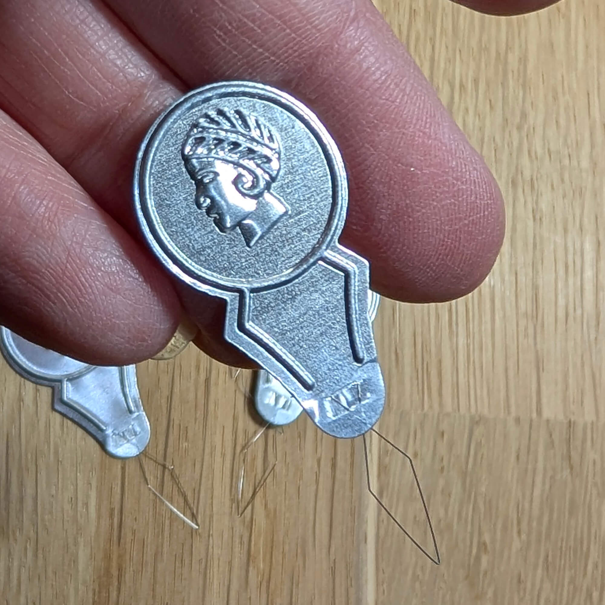 Needle Threader Pack of 5 - For Hand and Machine Needles - Image 6