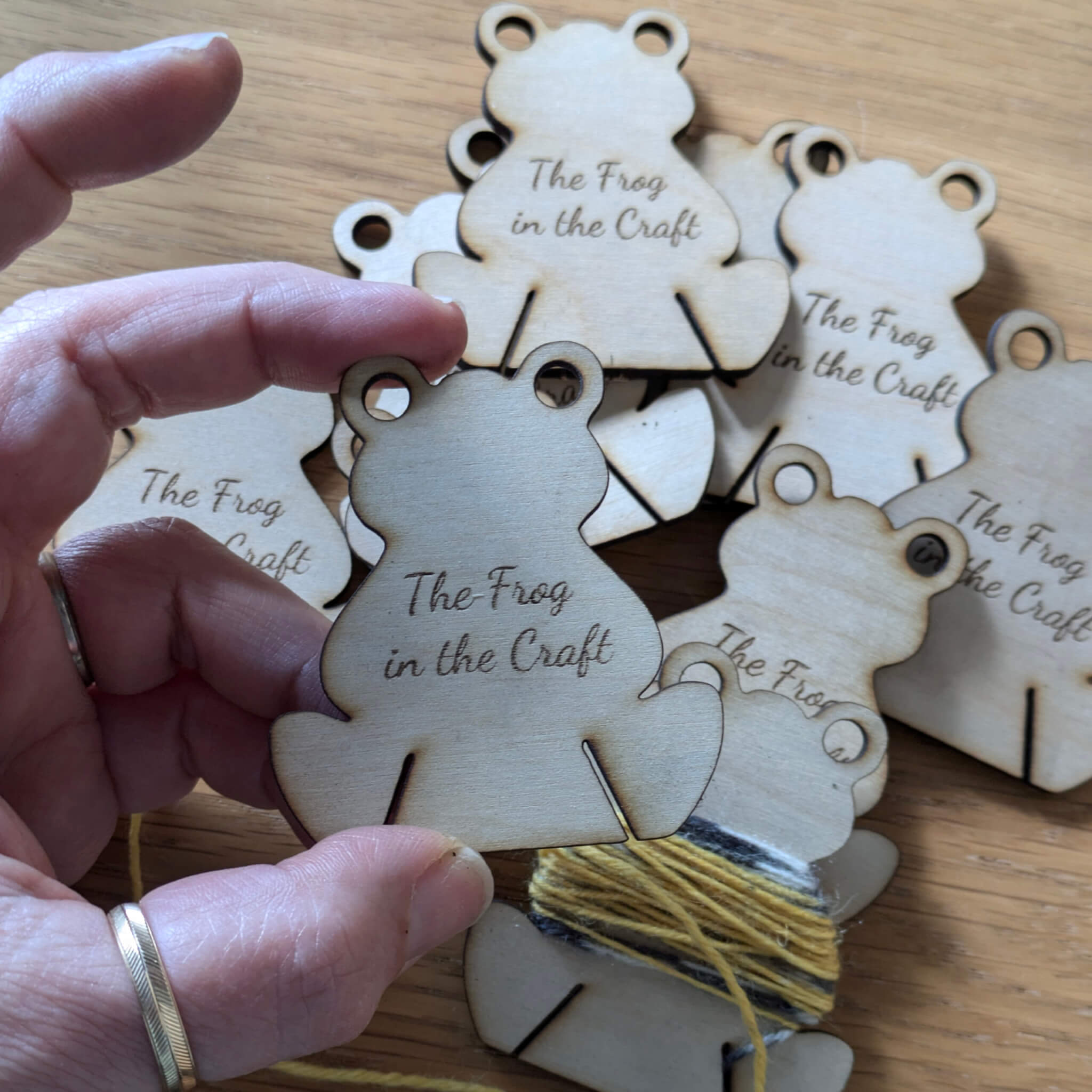 Frog Shaped Wooden Thread Bobbins – Birch Plywood - Image 4