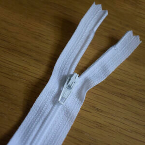 Nylon Dress and Skirt Zip - 15cm 6in - Closed End