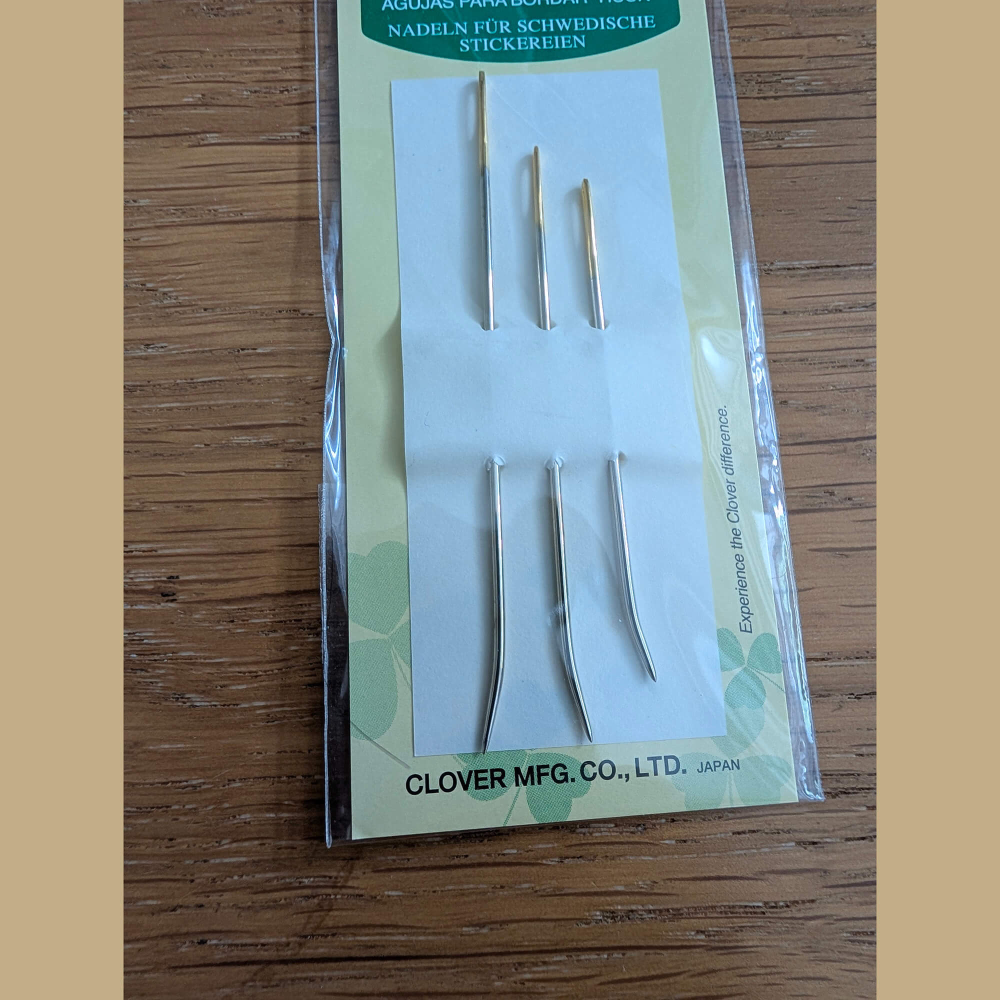 Clover Gold Eye Huck Embroidery Needles - 3 Sizes - Image 3