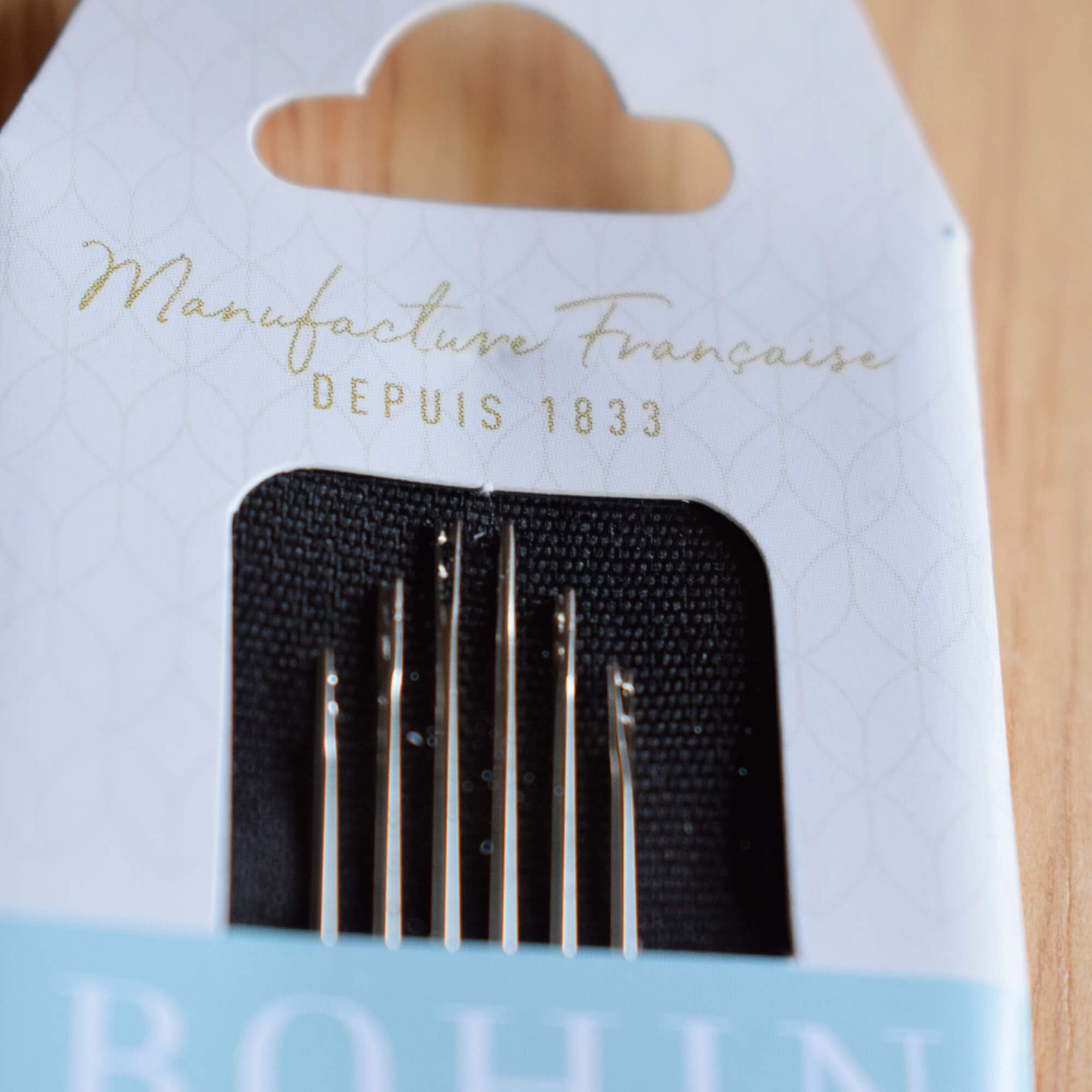 Bohin Self Threading Needles - Sizes 4 6 8 - Image 3