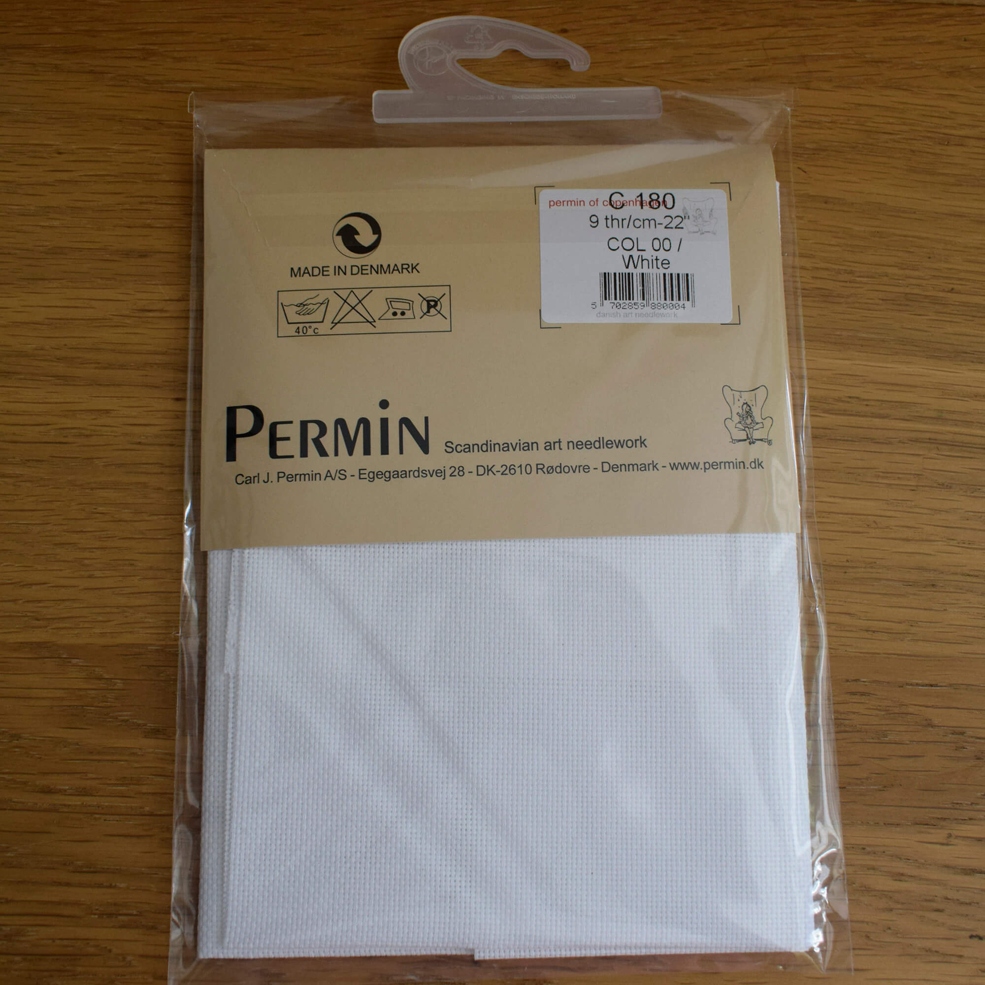 Hardanger Fabric 22 Count - Permin White 50 x 50 cm - Image 4